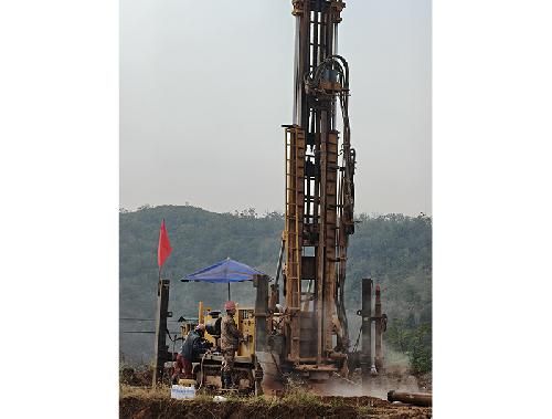 山區打深水井（4）